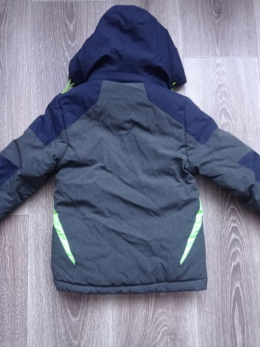 Продам зимову куртку