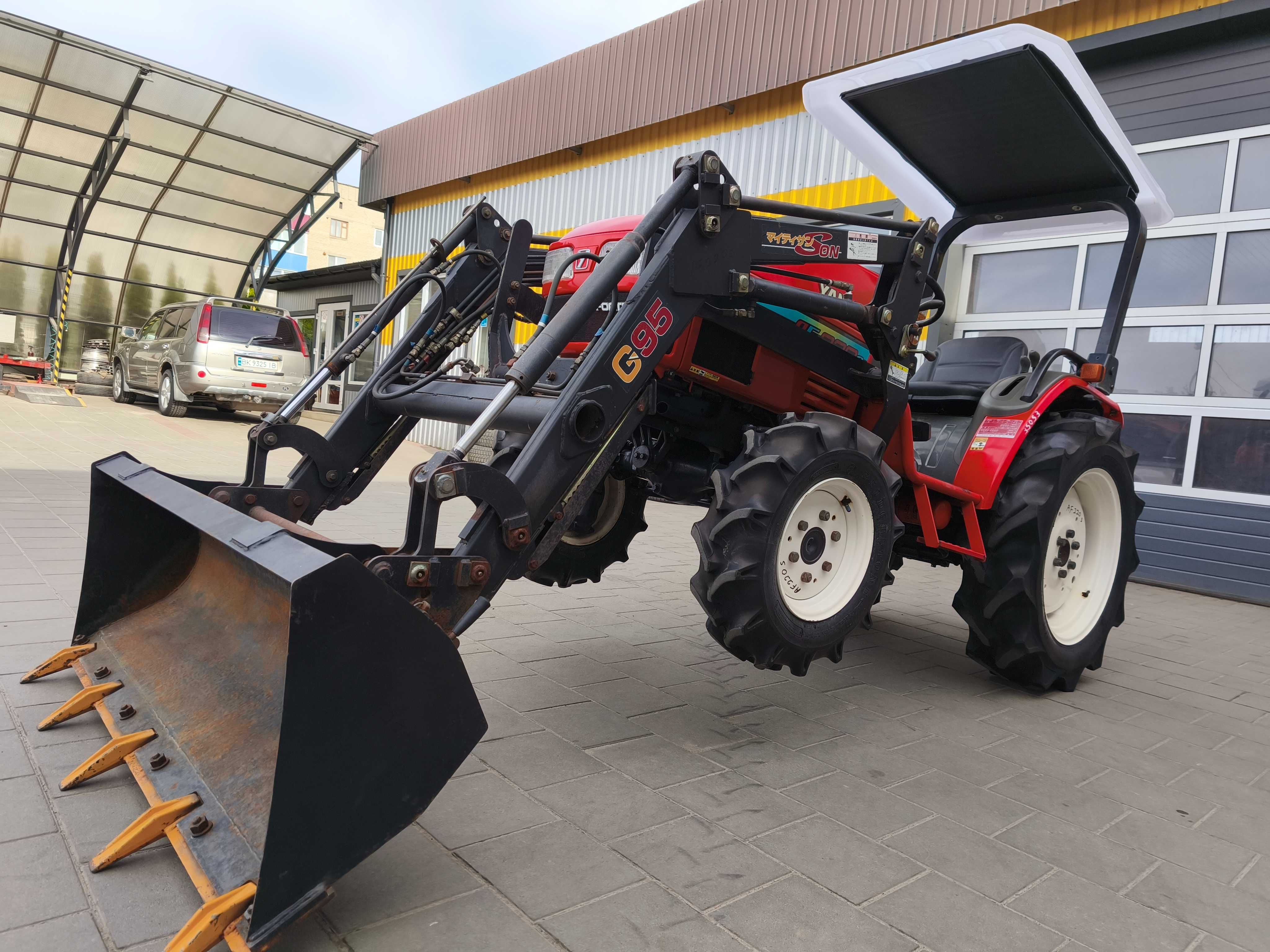 Японський мінітрактор Янмар Yanmar Af 220 front loaders