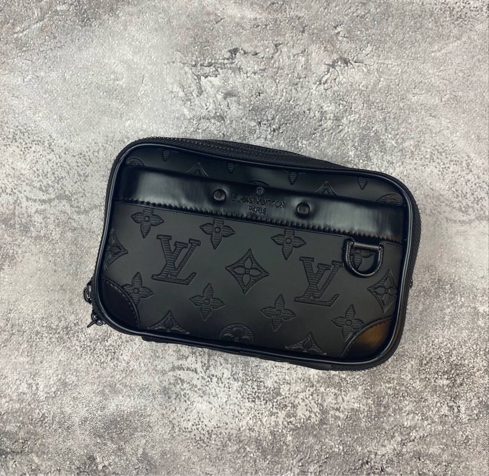 Сумка через плече Louis Vuitton