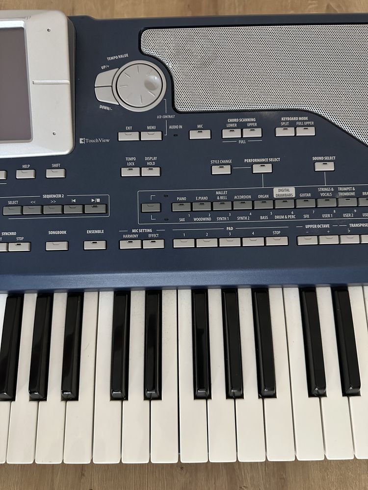 Korg PA800 синтезатор