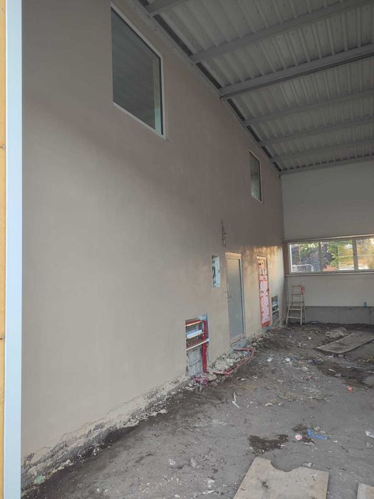 Tynki maszynowe gipsowe, cementowe