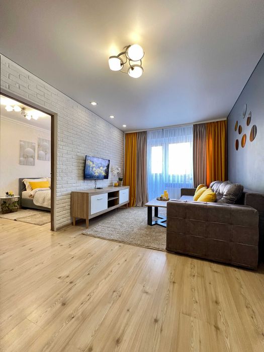 Центр Вул. Руська. 2- кімнати. Квартира подобово