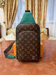 Мужской слинг Louis Vuitton