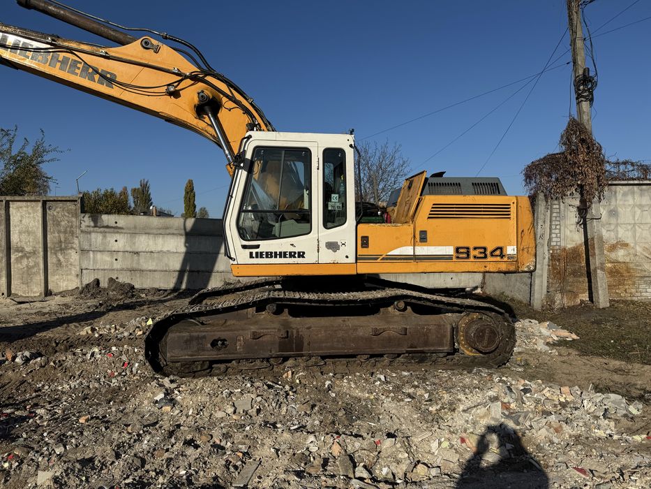 Продам LIEBHERR 934 гусеничний екскаватор 1.8 м.куб 34 т.