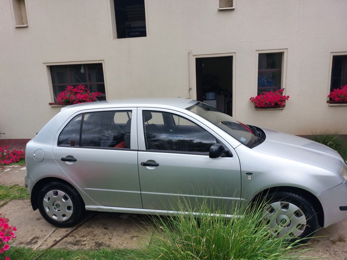 Fabia1.4MPI2002b.kli.2250zl