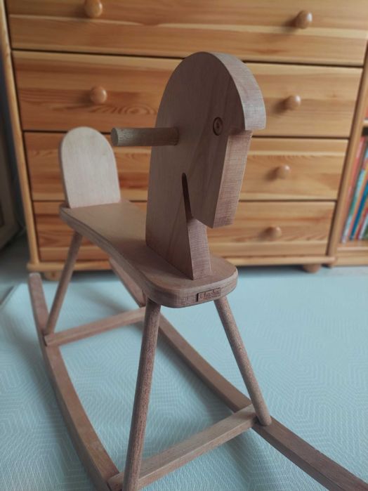 Konik na biegunach retro I ha ha
