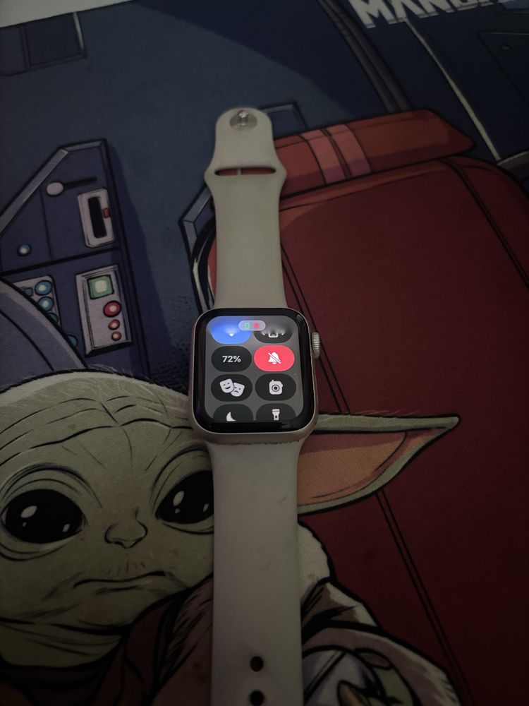 Apple Watch SE (2nd Gen) 40mm Star Alu Sp GPS