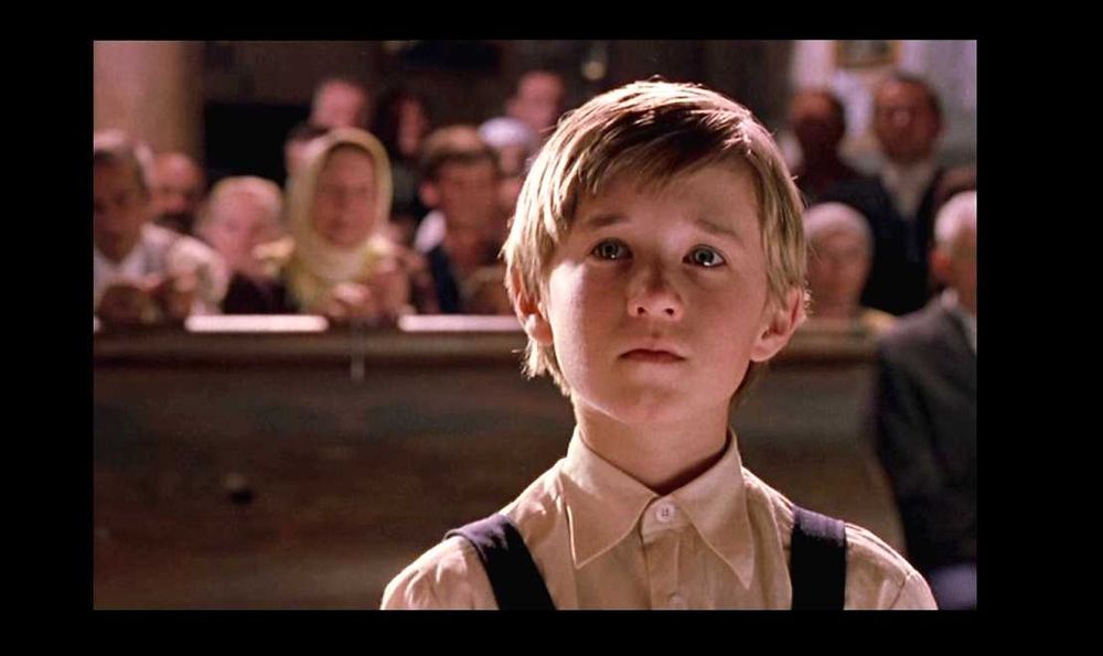 FILHOS DO MESMO DEUS (Haley Joel Osment/Willem Dafoe/Liam Hess)