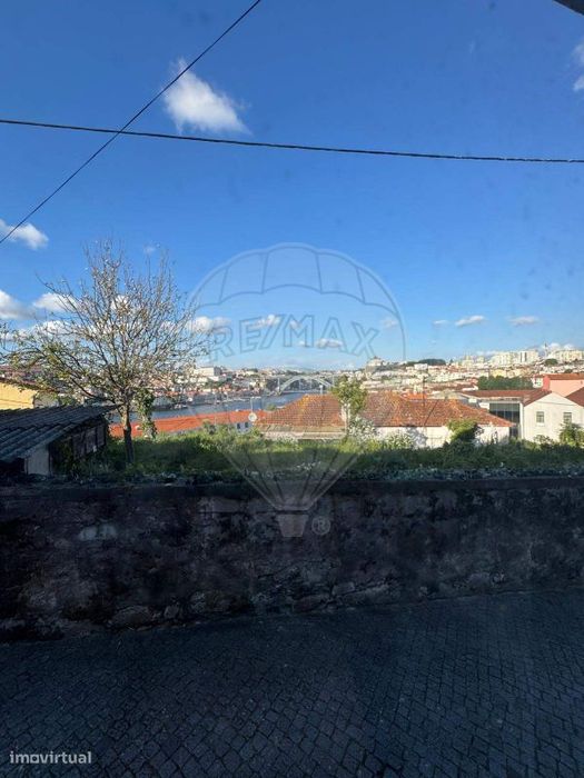 Moradia T2 para venda