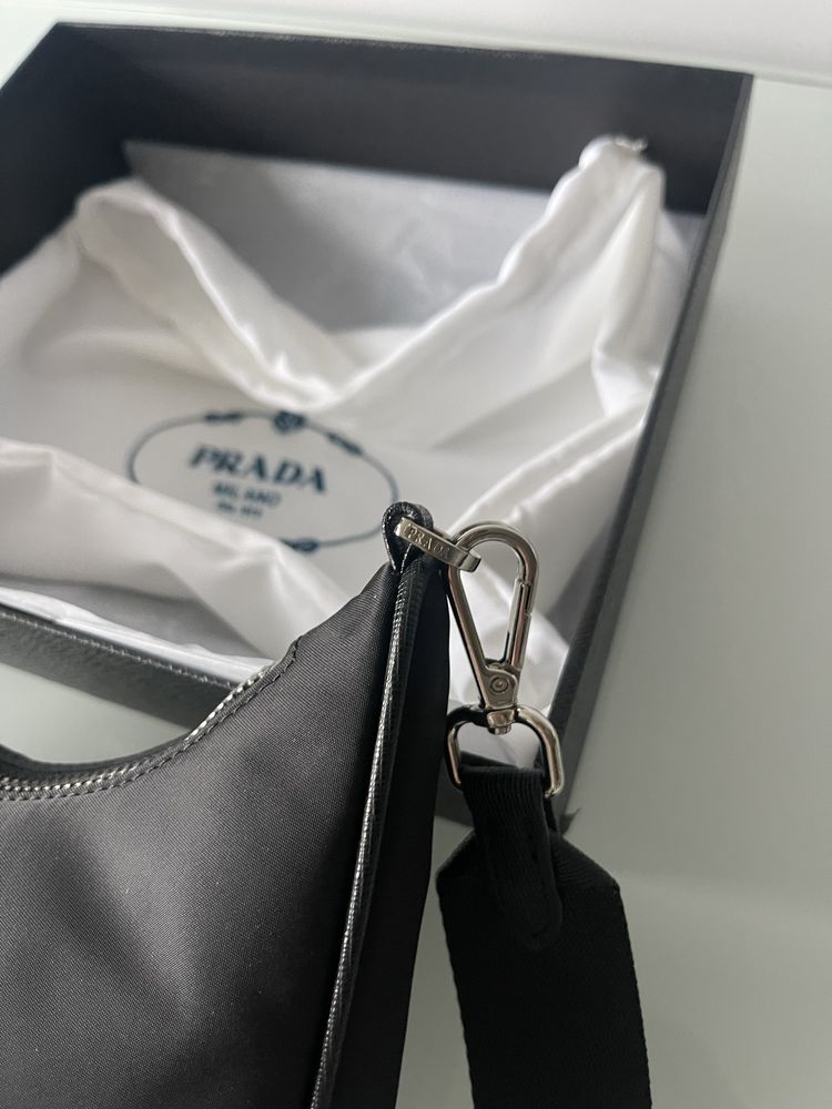 Torebka prada re edition 2005