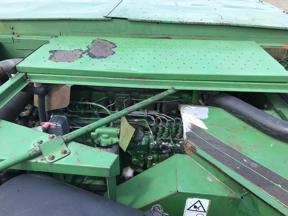 Комбайн зернозбиральний John Deere CTS