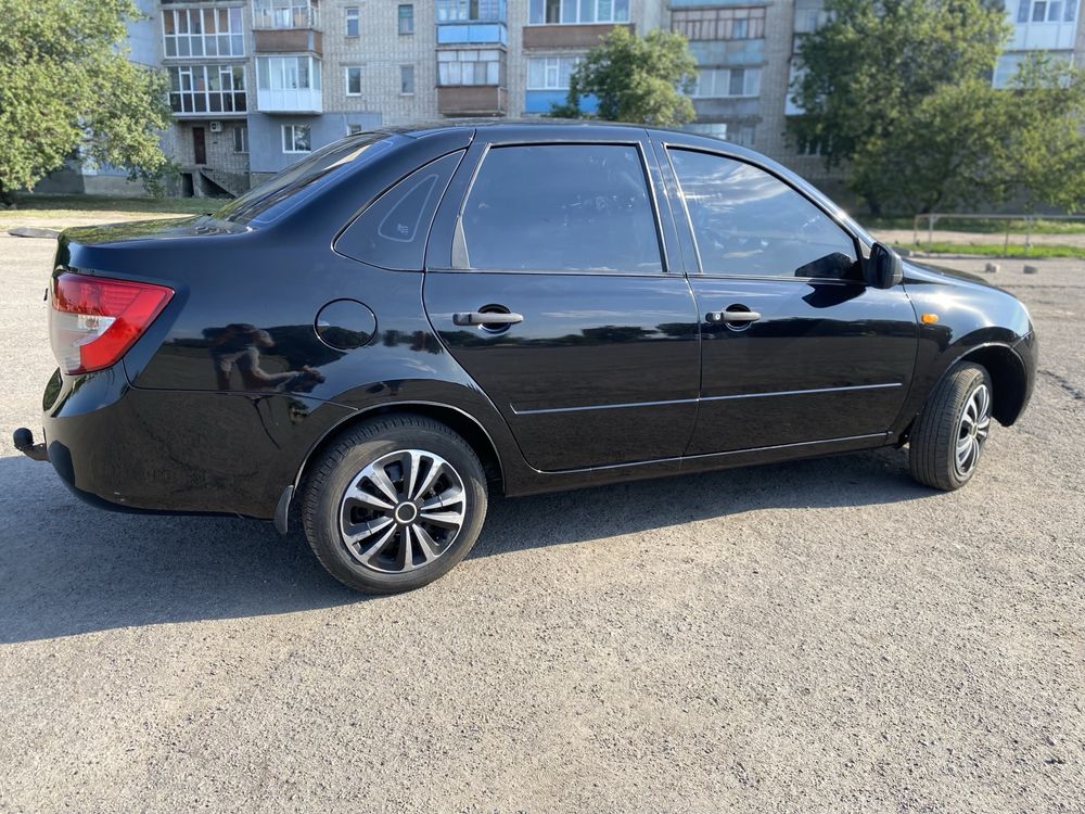 Лада Гранта ВАЗ 2190