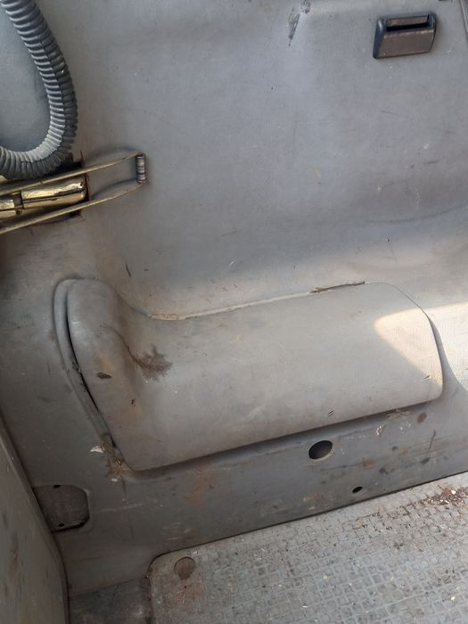Vw t4 multivan maskownice zaslepki klapki tylnich boczkow