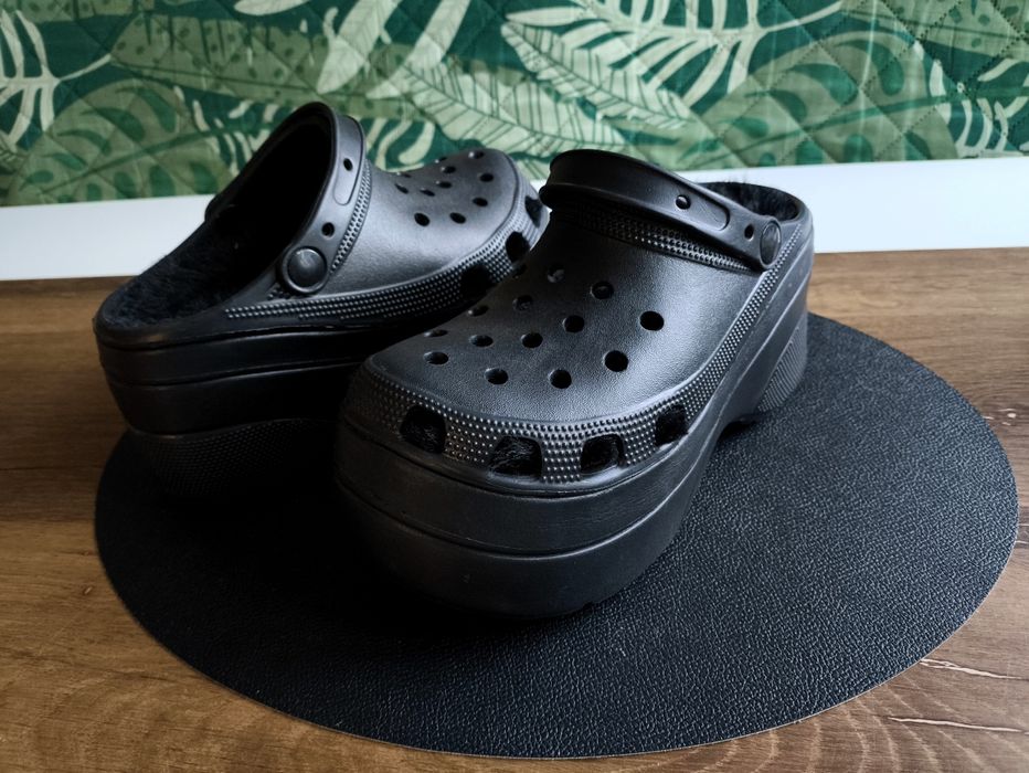 Crocksy Damskie z Futerkiem Bershka Wysokie 36 23 cm Kroksy Platforma