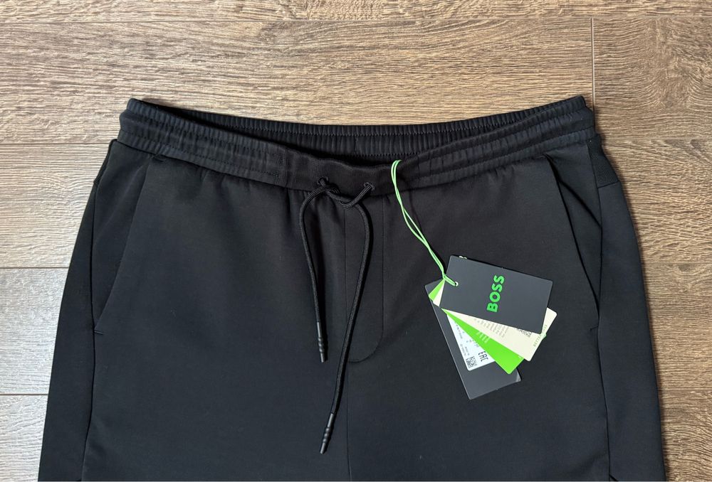 Спортивные брюки Hugo Boss .