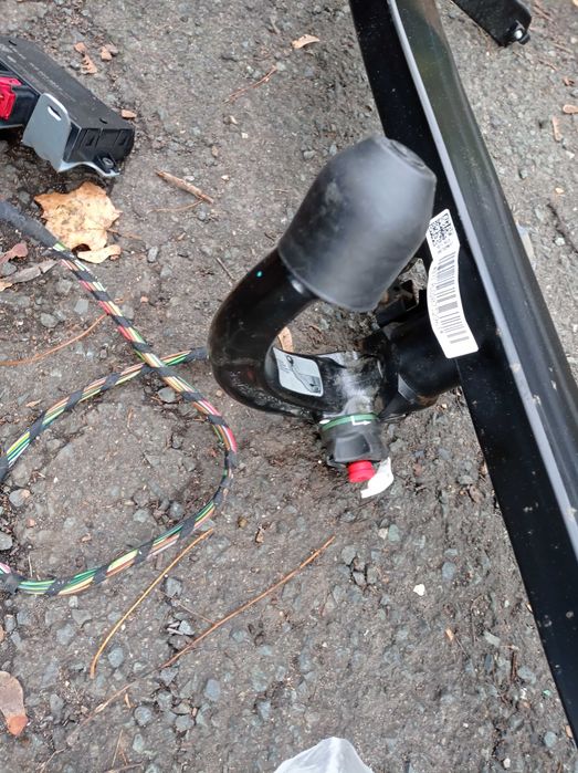 Hak holowniczy VW Golf 5 6 plus Passat b6 CC Jetta kombi wypinany T5