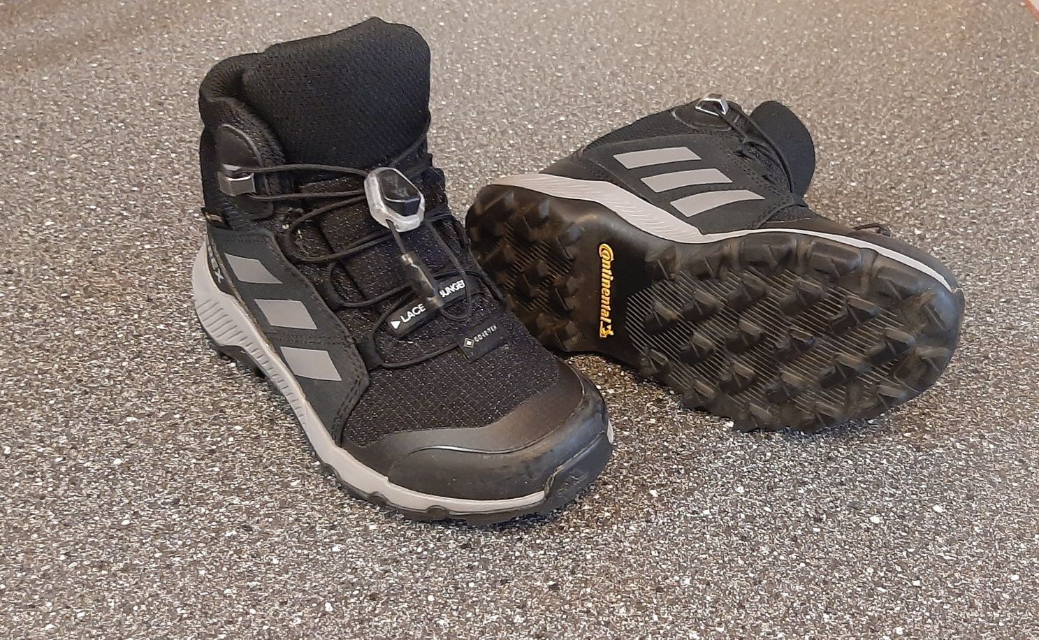 Zimowe buty Adidas TERREX 28