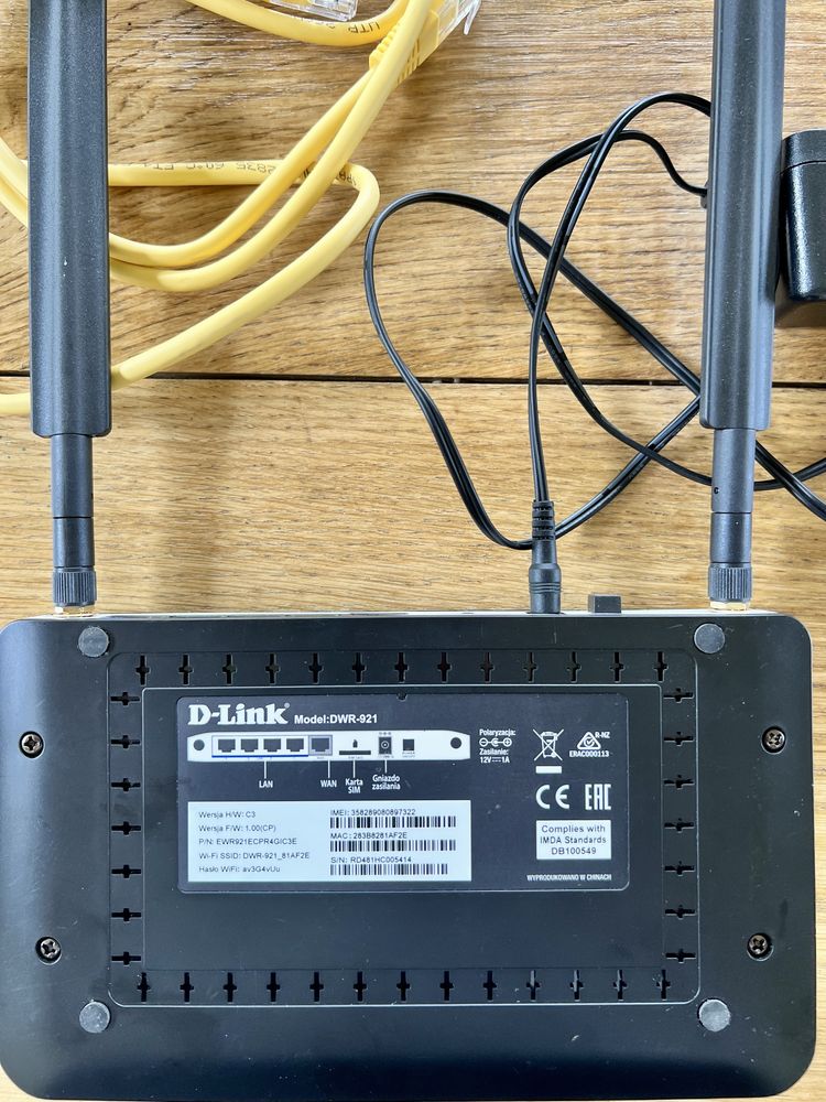 Router Wi-Fi d-link 3G/4G LTE DWR-921E