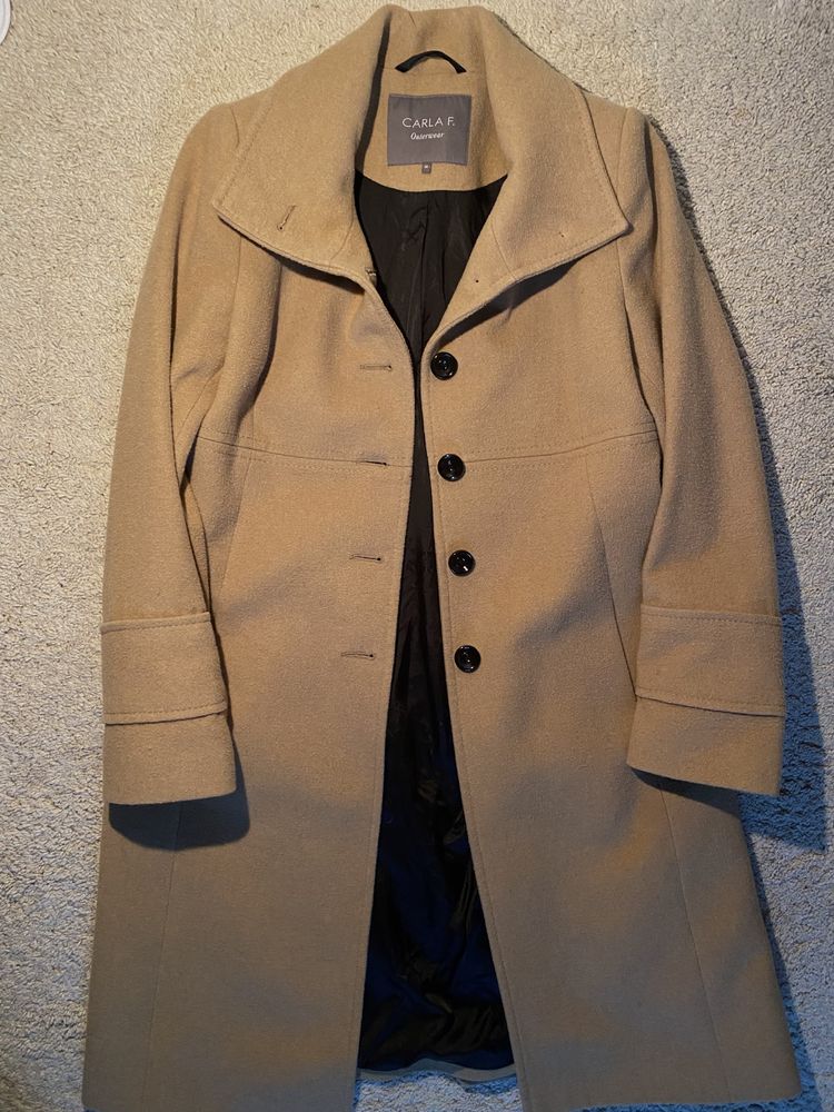 Женское весеннее пальто Саrla F