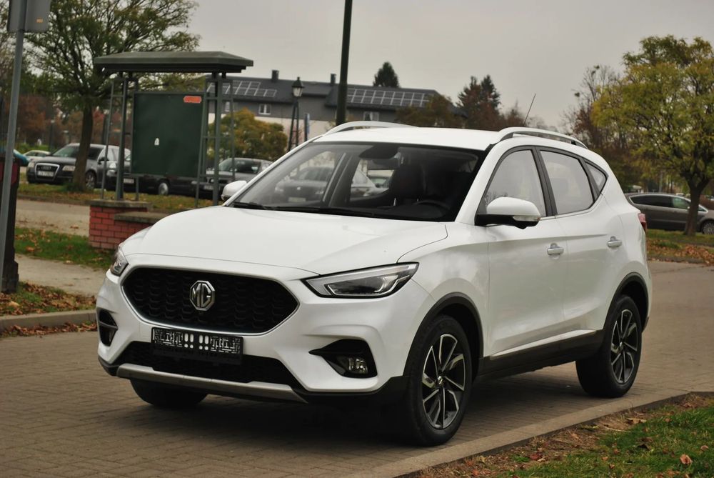 MG ZS 1.5 VTI * Luxury