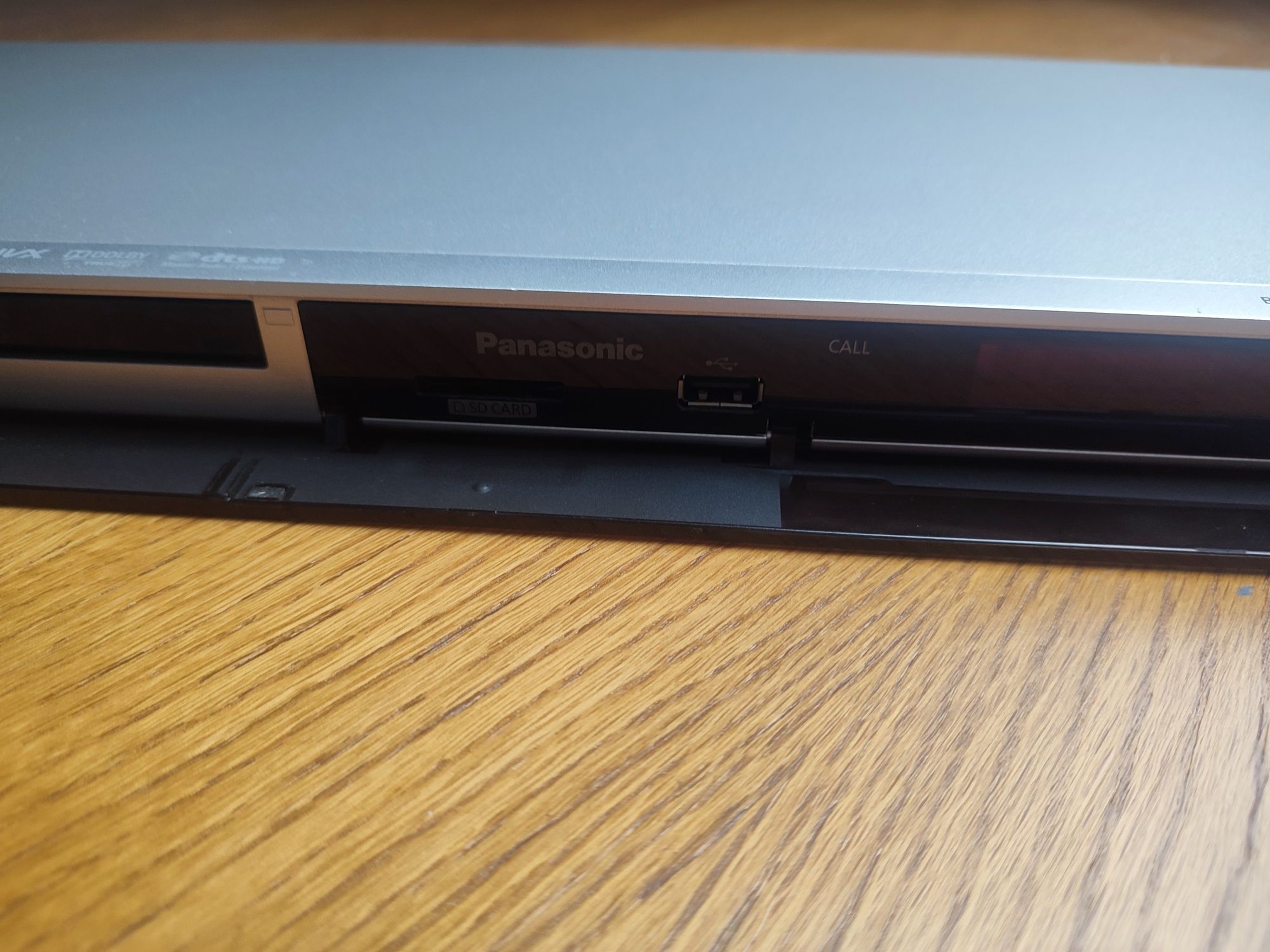 Odtwarzacz Blu-ray 3D Panasonic DMP-BDT111