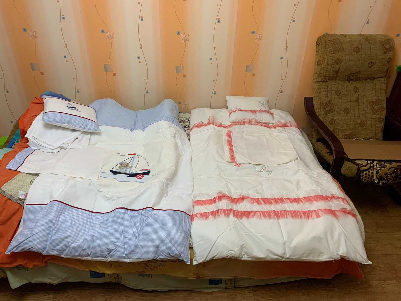 Постельное детское бельё + одеяло и подушка