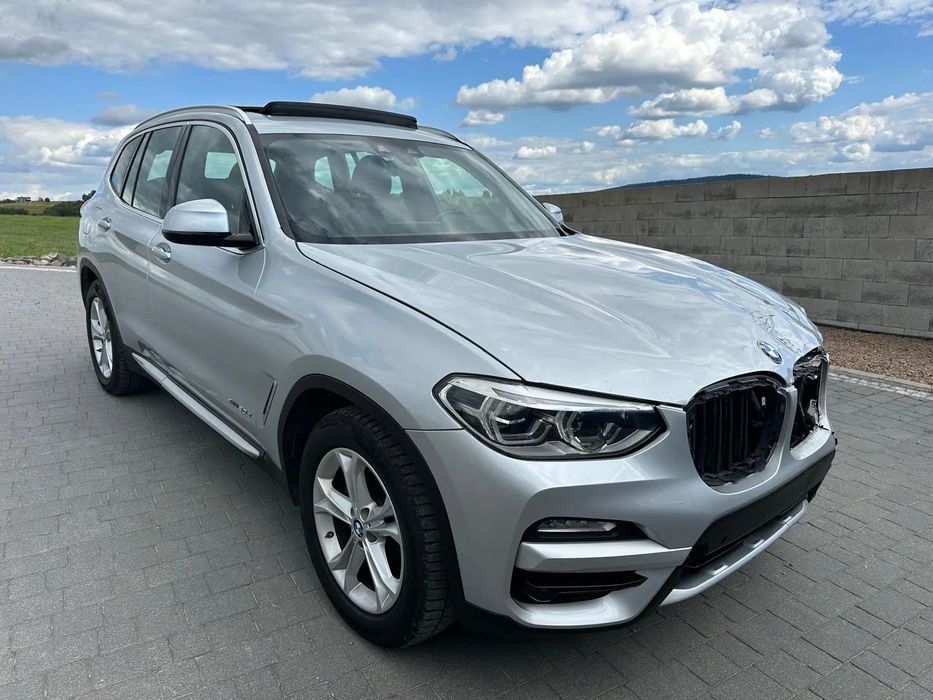 BMW X3 xDrive20d X-Line Panorama Full-led Harman Kardon Ambiente
