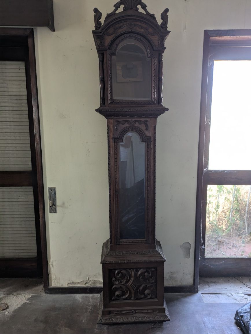 Caixa de relógio de sala