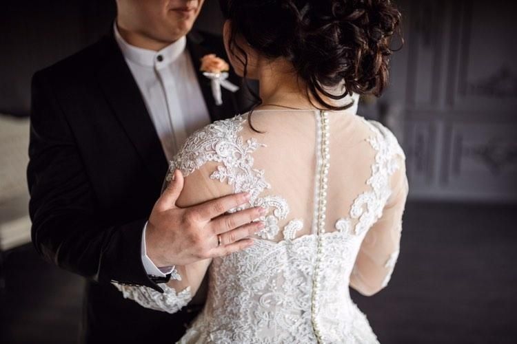 Продам  свадебное платье