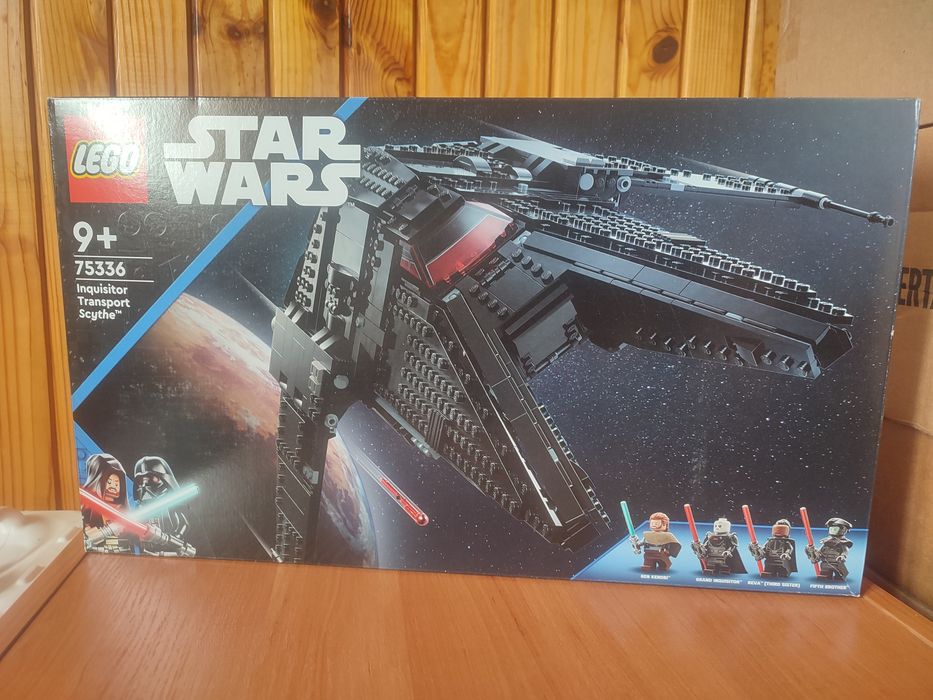 LEGO Star Wars 75336 Inquisitor Transport Scythe
LEGO Star Wars 75336