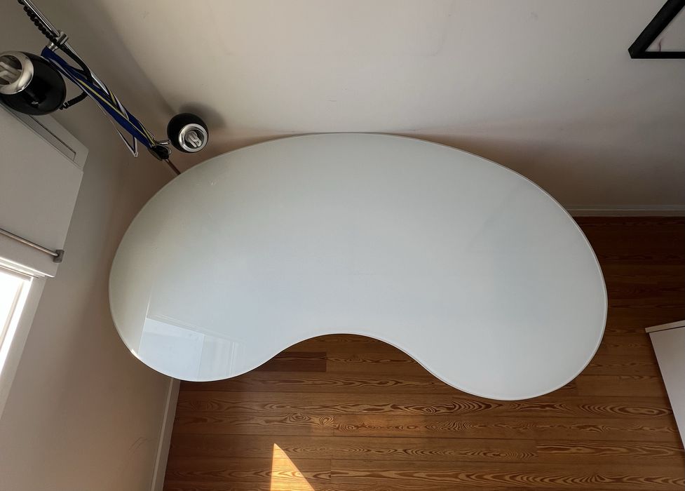 Secretária de Vidro