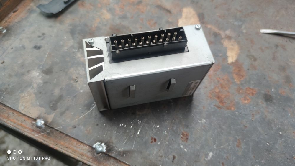 BMW e60 wzmacniacz Harman Becker