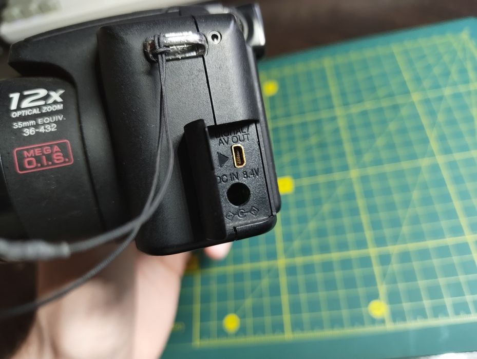 Фотоапарат Panasonic Lumix DMC-FZ8 на запчастини