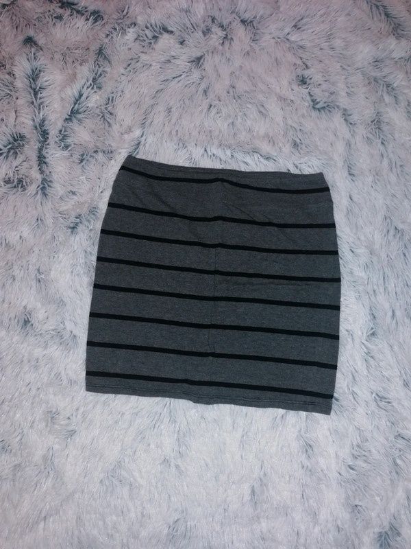 Spódnica mini w paski