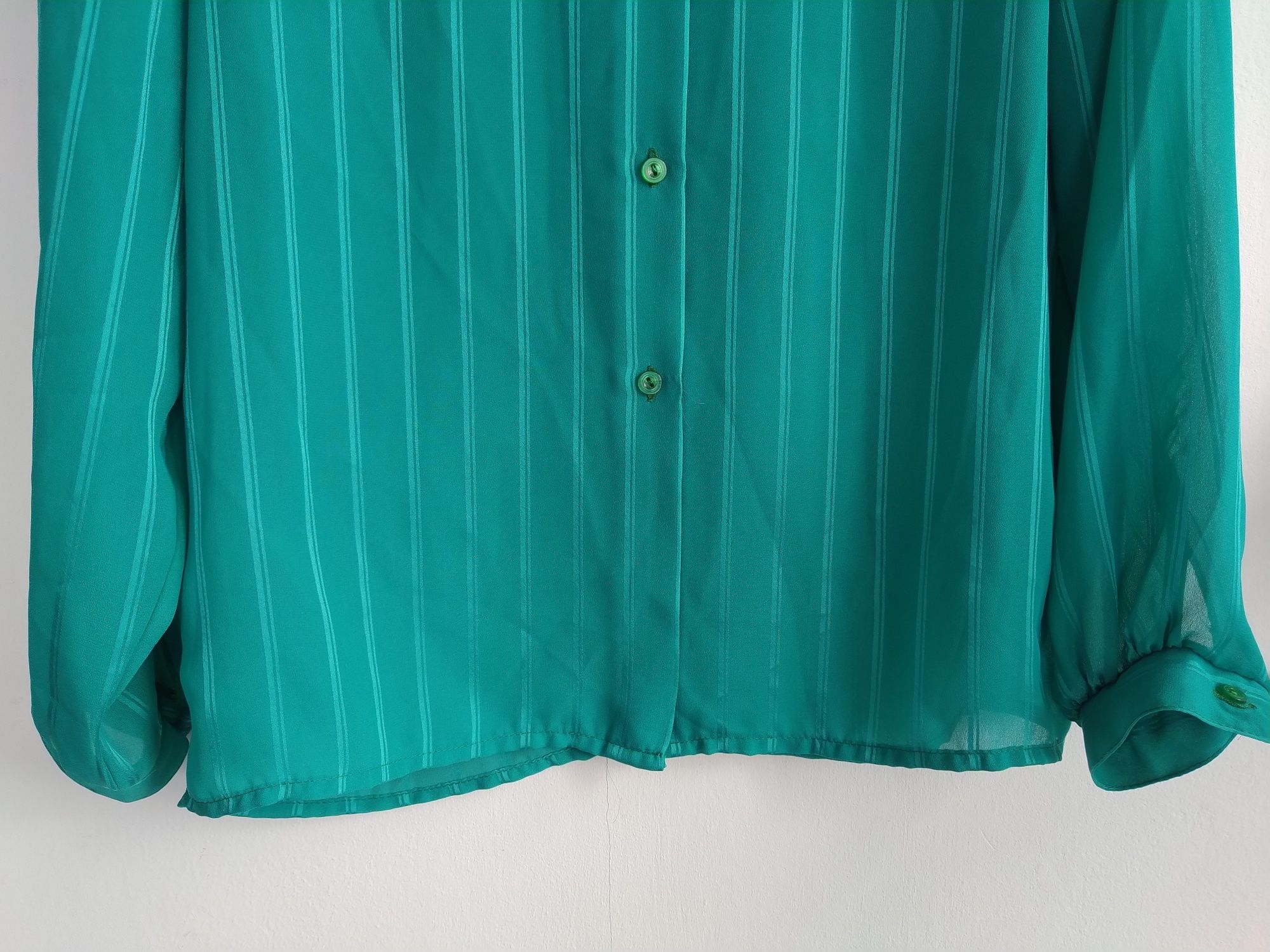 Blusa verde, riscas com brilho - Tamanho L/XL