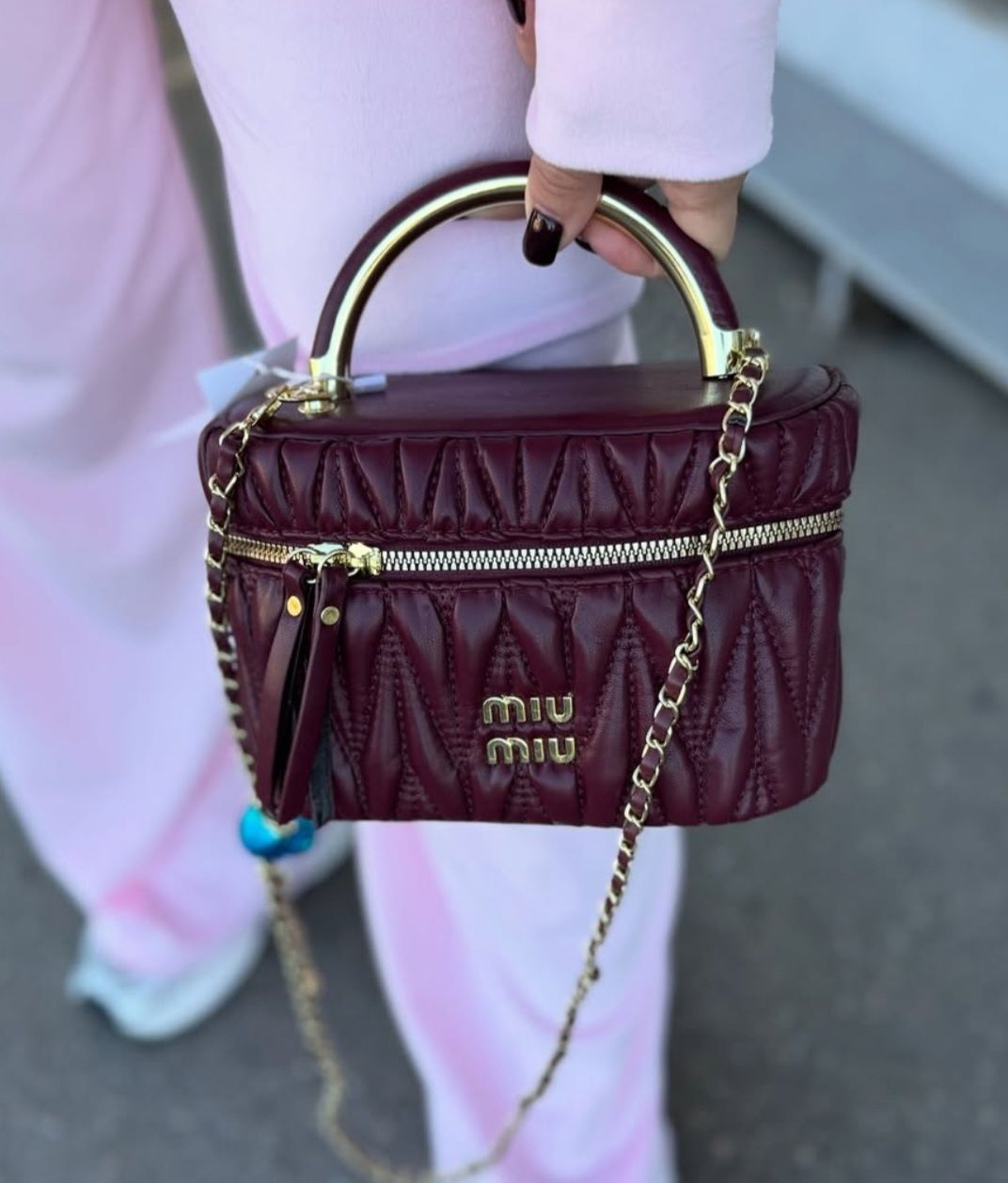 Шикарна новинка, сумочка Miu miu кросс боді