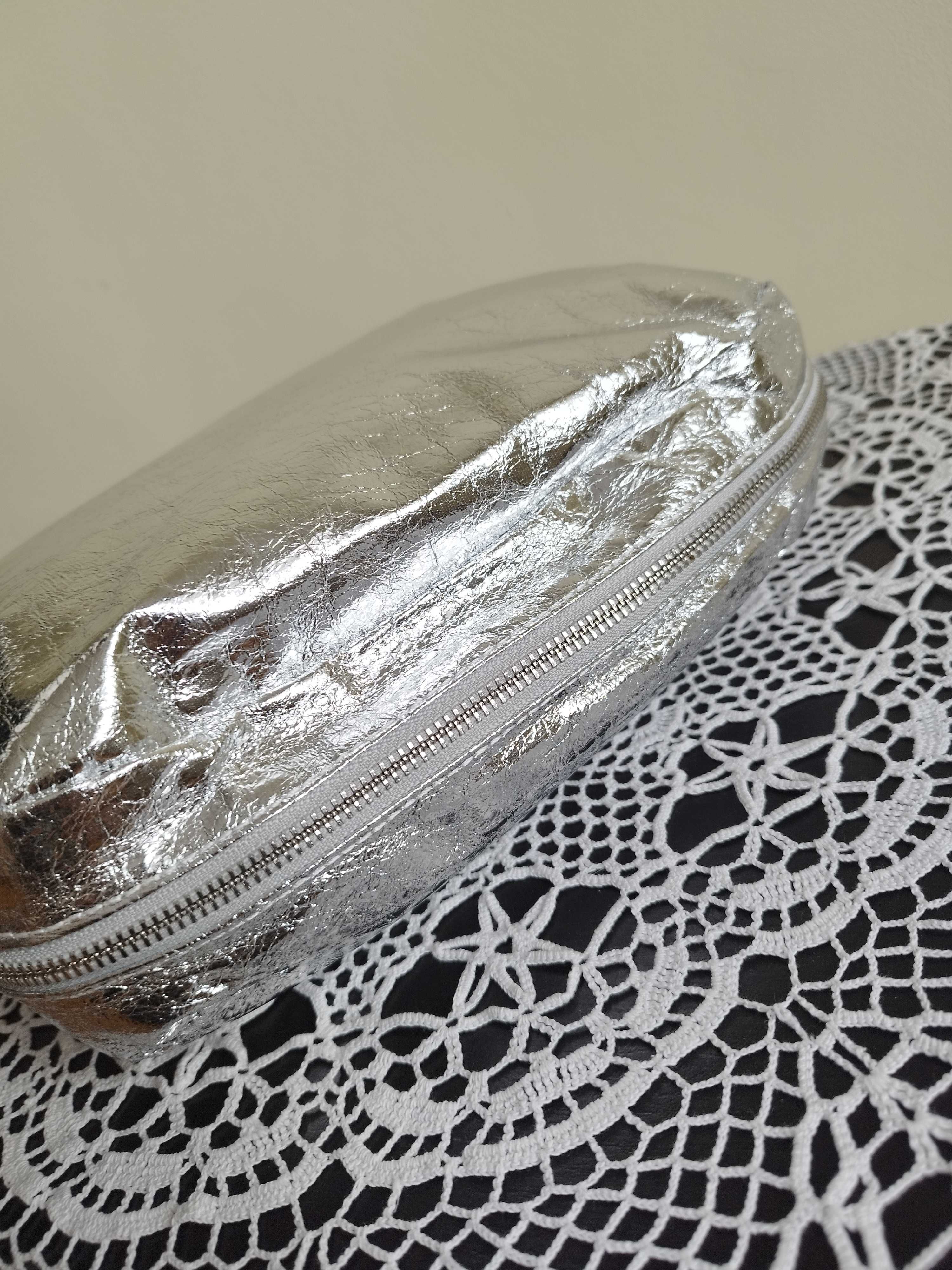 %_Fashion Couture_torebka / listonoszka_BOHO_frędzle - srebrna