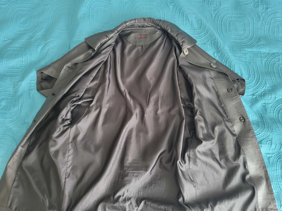 Плащ з натуральної шкіри (жіночий, 40 розмір)