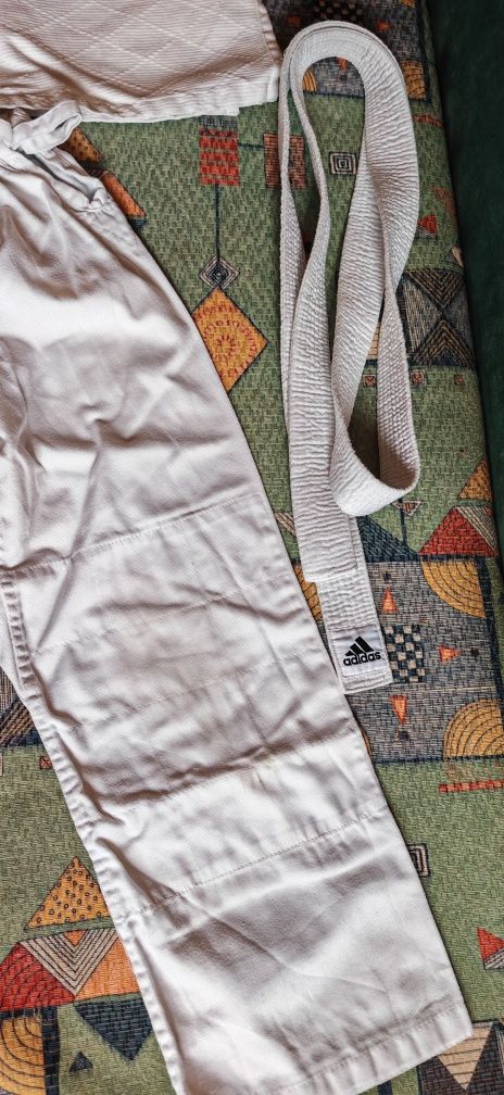 Kimono komplet OUTSHOCK Judo 350 wzrost 130cm 8-9 lat biały pas adidas