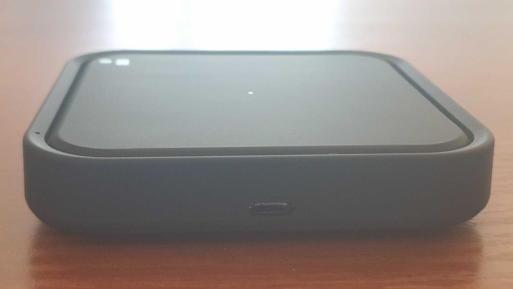 Бездротовий зарядний пристрій Samsung EP-P2400 (бездротова зарядка)