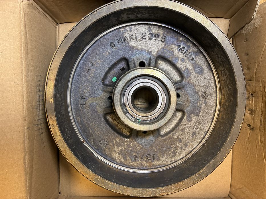 Гальмівні барабани оригінал 432003429R Renault Dacia Logan, Sandero