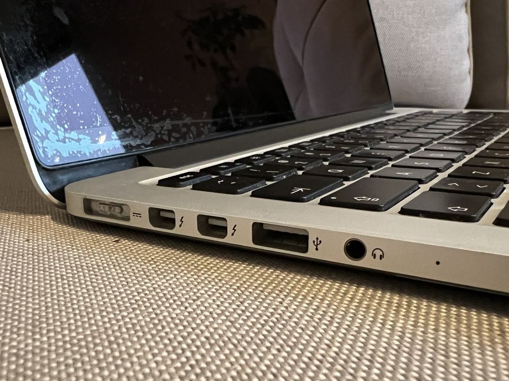 Apple MacBook Pro Retina 13,3 2015