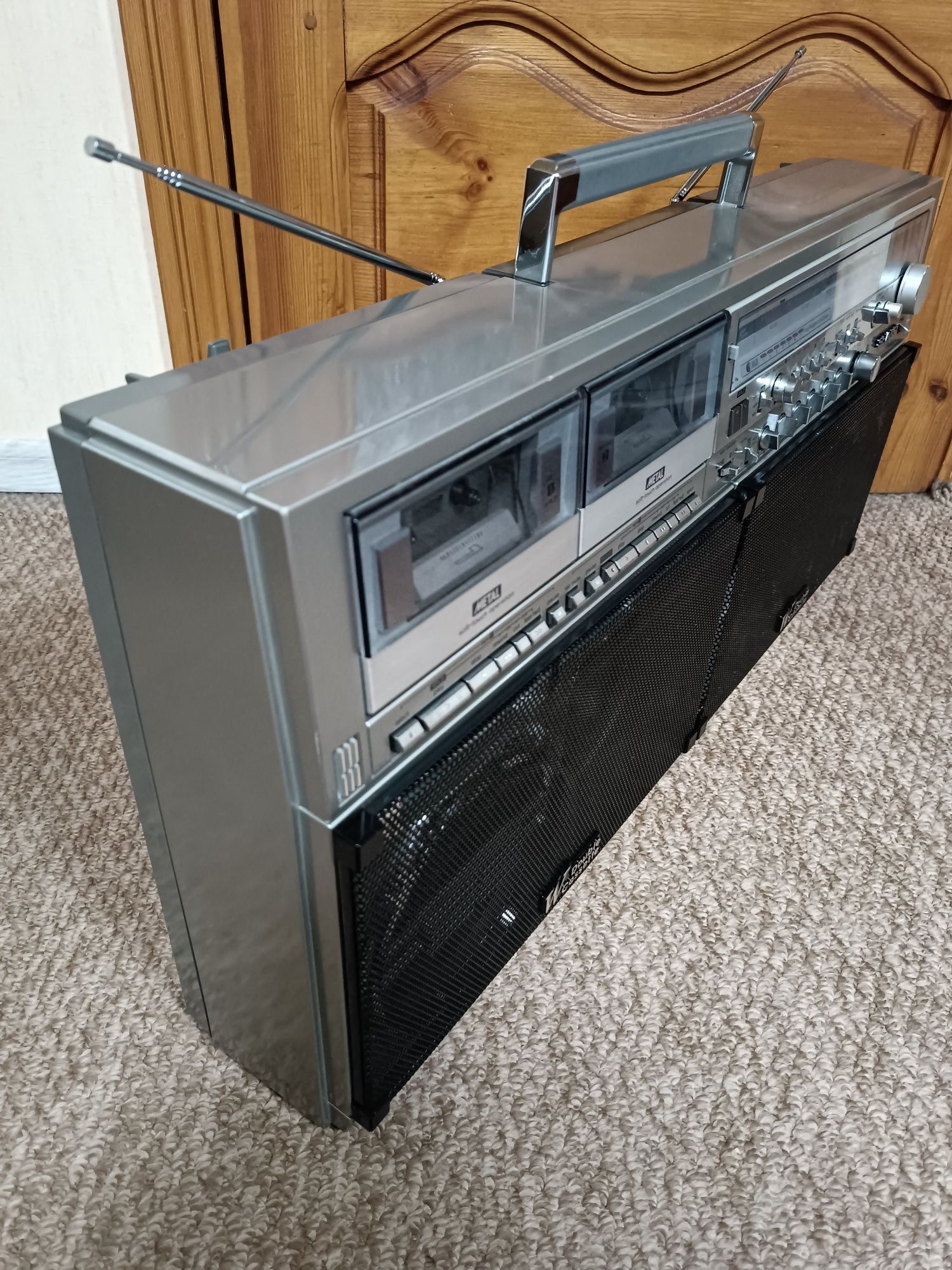 SHARP GF 777 Магнитола
