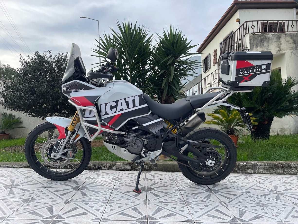 Ducati Multistrada e Desert X Personalizações/autocolantes Motos/Malas