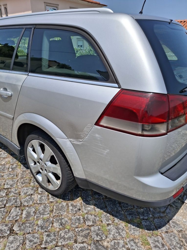Opel Vectra Caravan 2.2 DTI 150cv