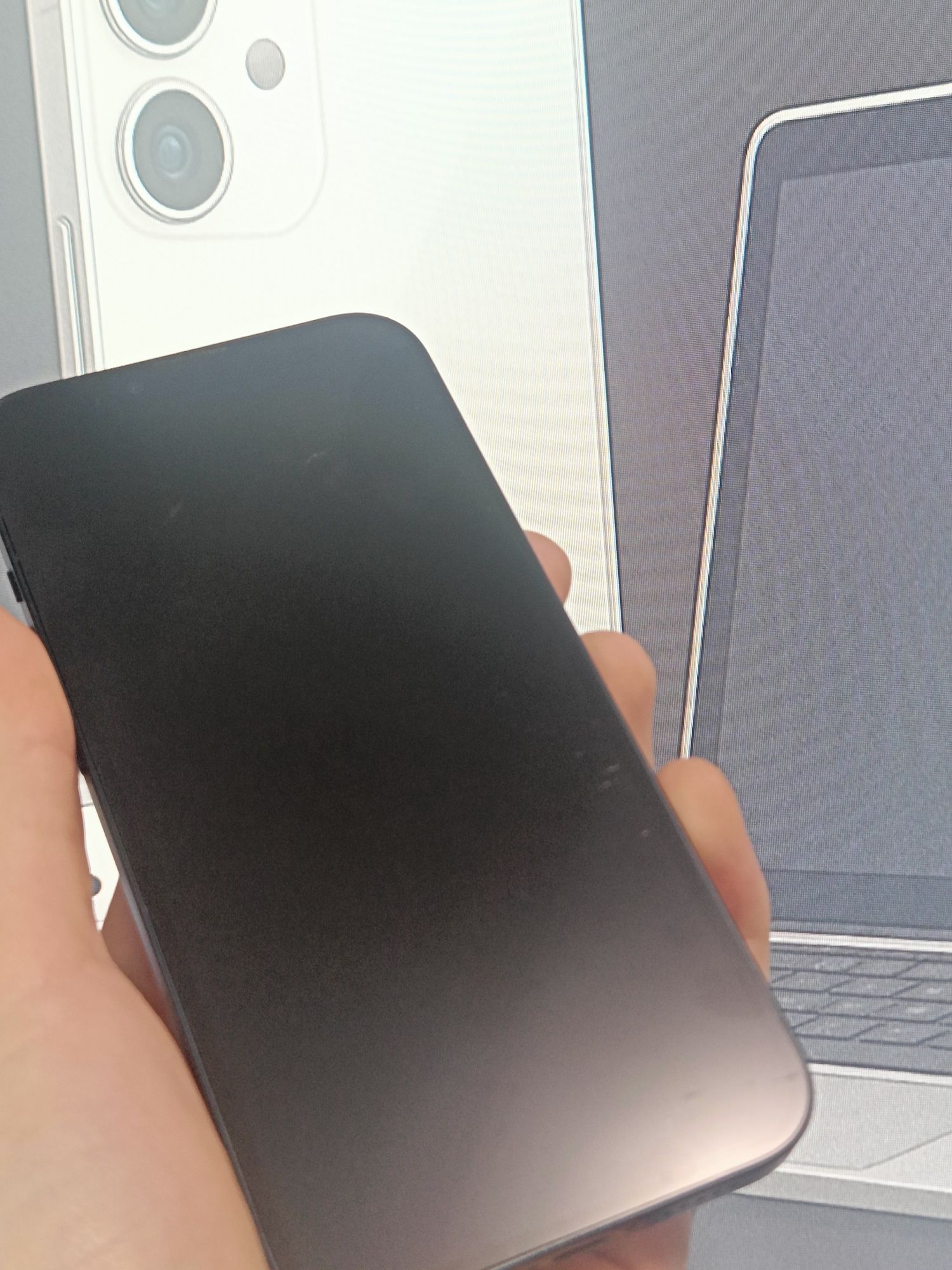 iPhone 13 iCloud lock