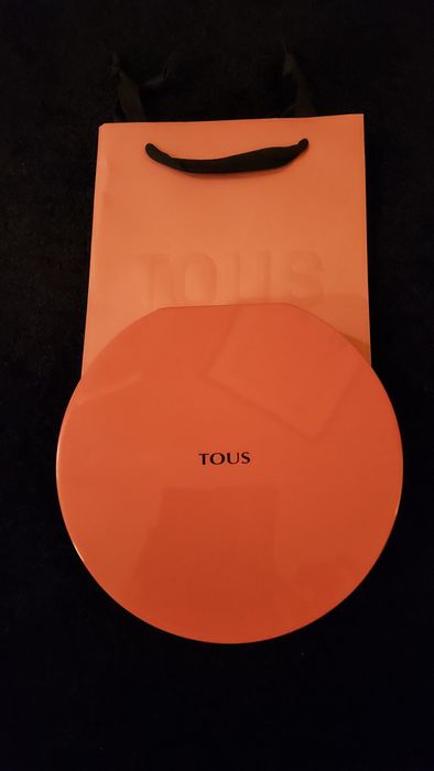 Etui na biżuterię, Tous