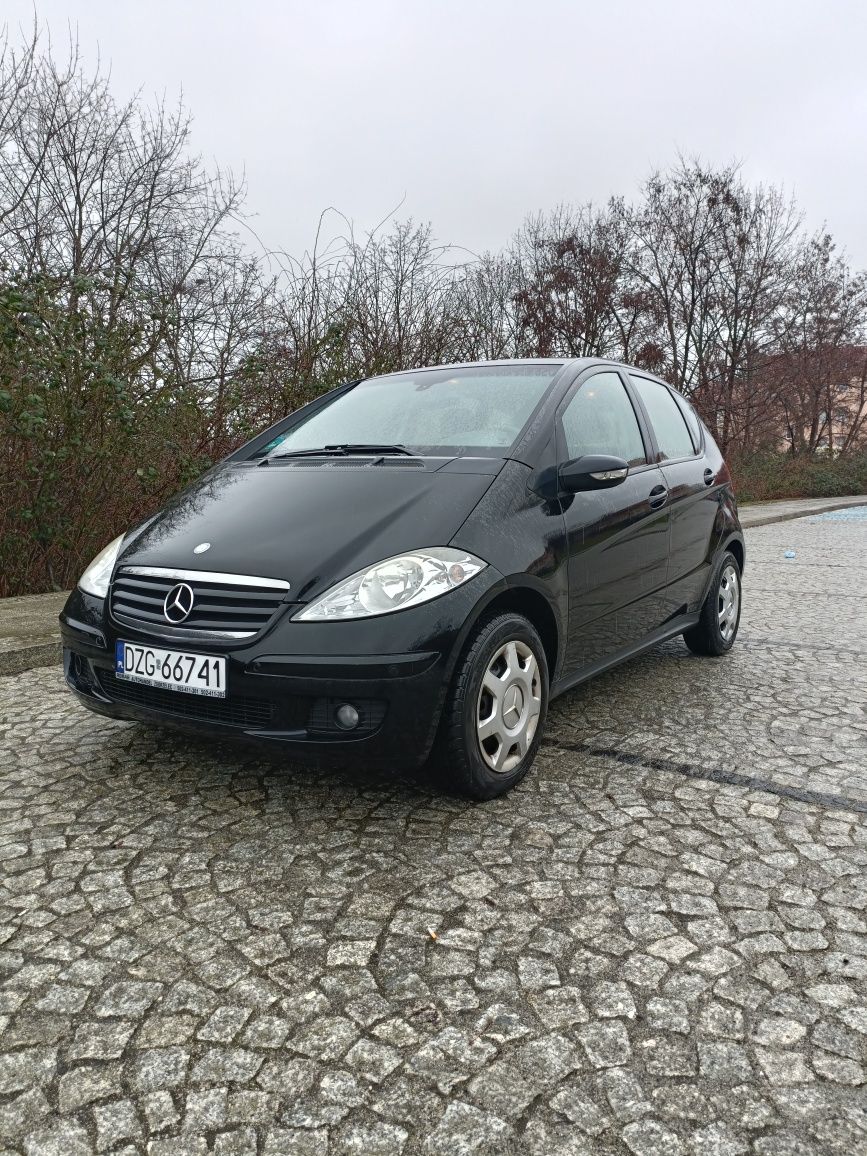 Mercedes A-klasa, idealny do miasta, 1.5 benzyna