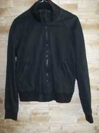 H&M czarna krotka kurtka przejsciowa-38