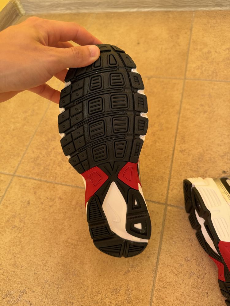 Nike Initiator оригінал 42р